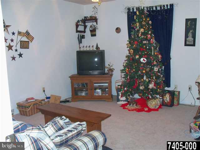 468 Springbrook Court Hanover, PA 17331 - Photo 4 of 18 Gallery Image 4