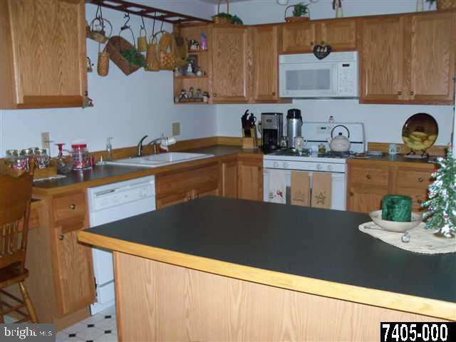 468 Springbrook Court Hanover, PA 17331 - Photo 6 of 18 Gallery Image 6