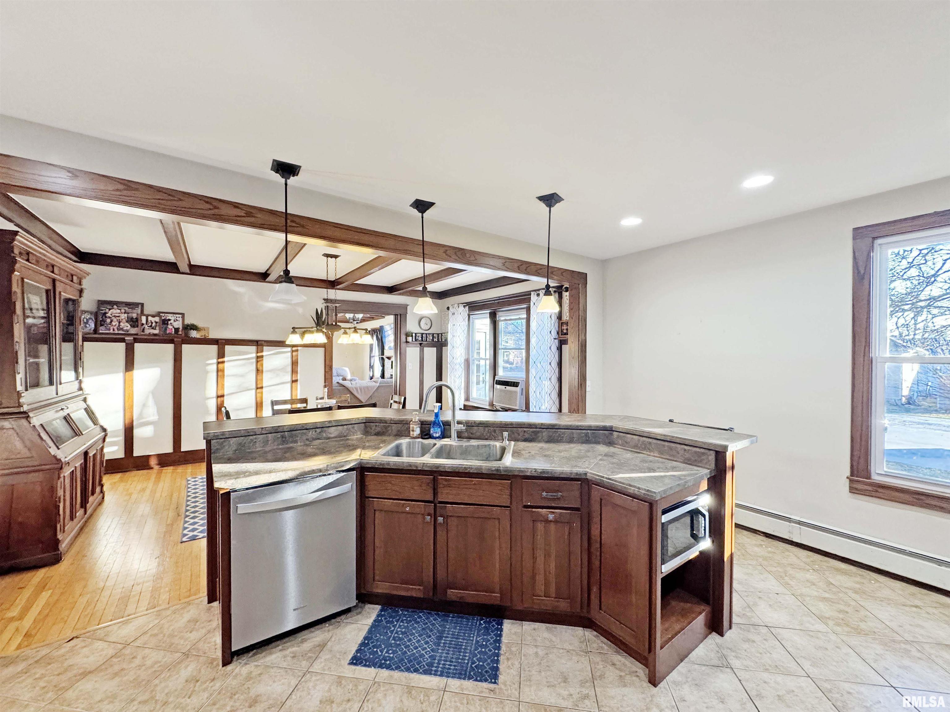 401 Southwest Cross Street Mount Sterling, IL 62353 - Photo 6 of 23