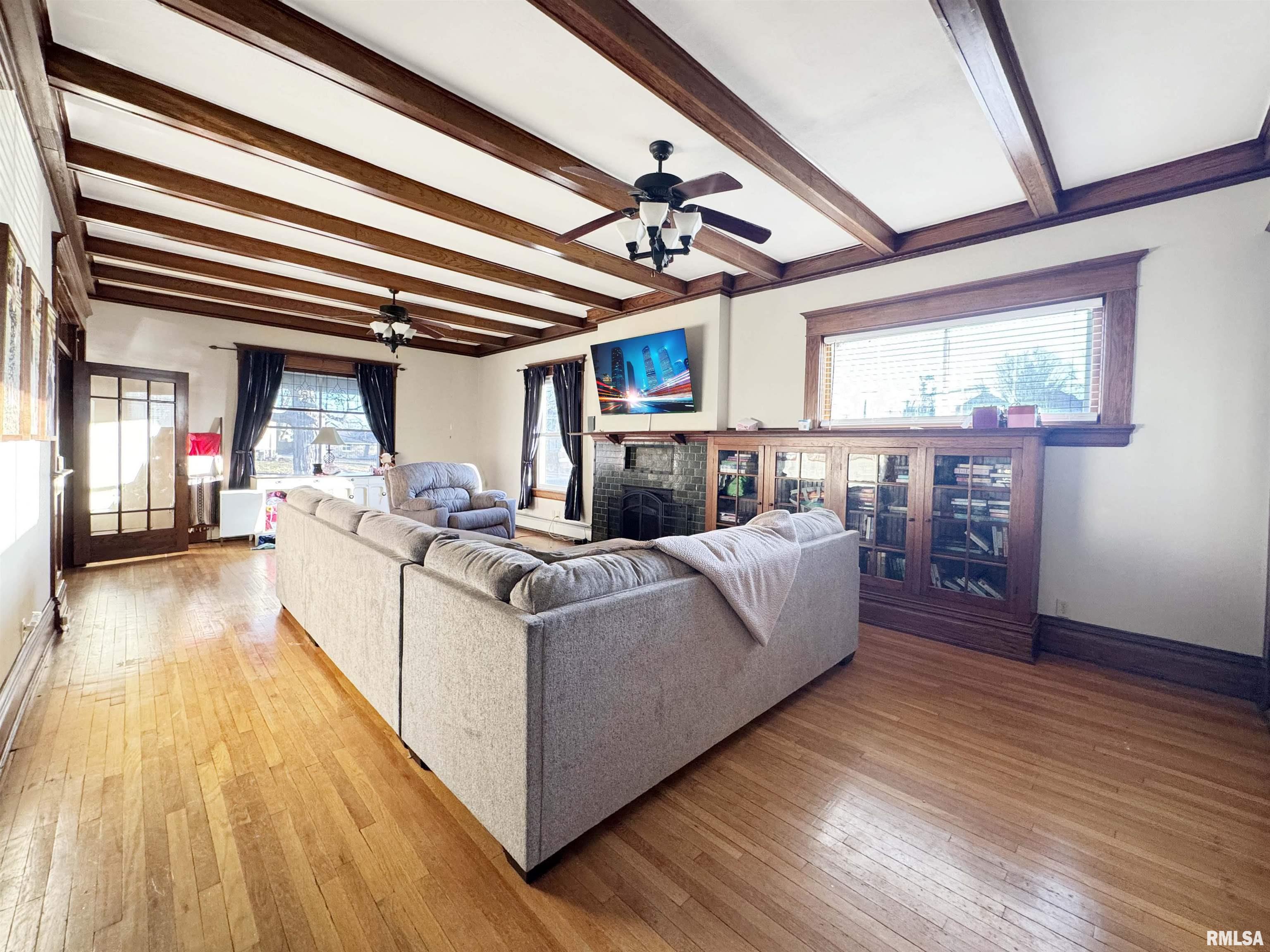 401 Southwest Cross Street Mount Sterling, IL 62353 - Photo 8 of 23