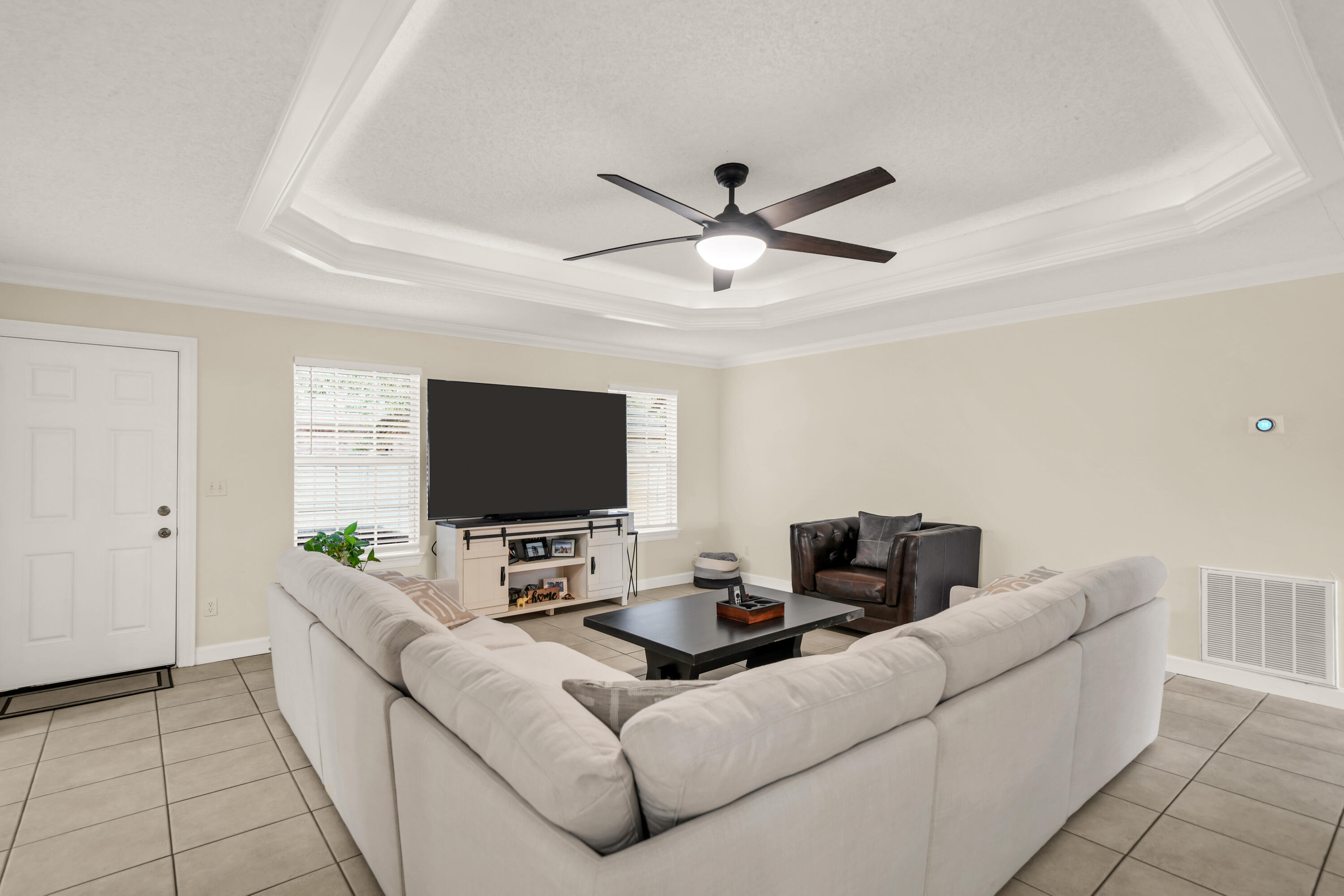 98 Point Comfort Road Mary Esther, FL 32569 - Photo 11 of 46 DSC00435