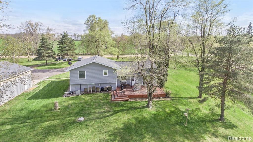 9015 Hogan Road Fenton, MI 48430 - Photo 35 of 37