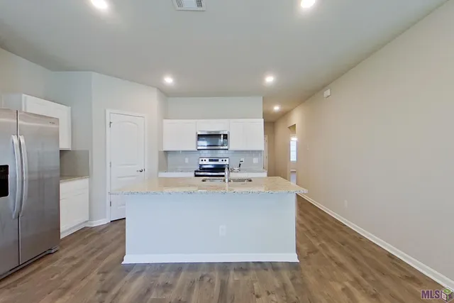 $1,860 | Undisclosed Address, Lafayette, LA 70507