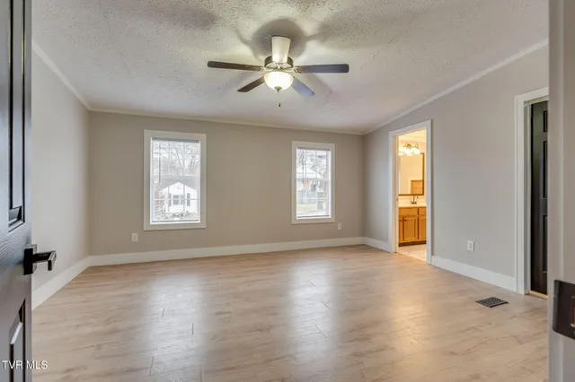 $355,000 | 931 Riverside Avenue, Kingsport, TN 37660