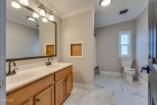 $355,000 | 931 Riverside Avenue, Kingsport, TN 37660