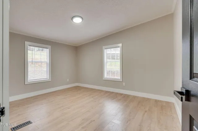 $355,000 | 931 Riverside Avenue, Kingsport, TN 37660