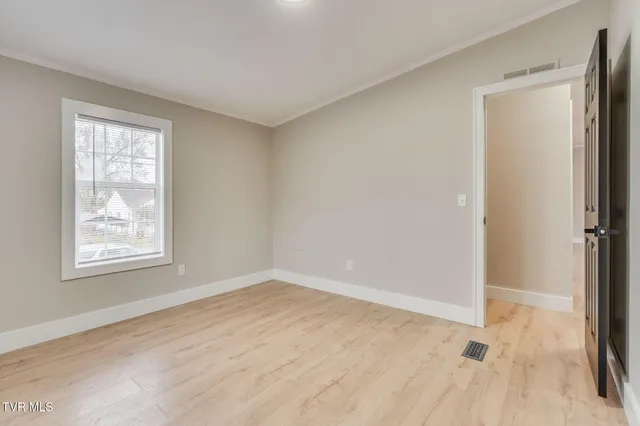 $355,000 | 931 Riverside Avenue, Kingsport, TN 37660