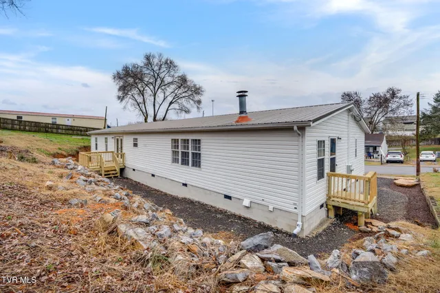 $355,000 | 931 Riverside Avenue, Kingsport, TN 37660