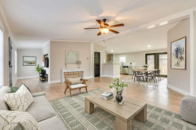 $355,000 | 931 Riverside Avenue, Kingsport, TN 37660