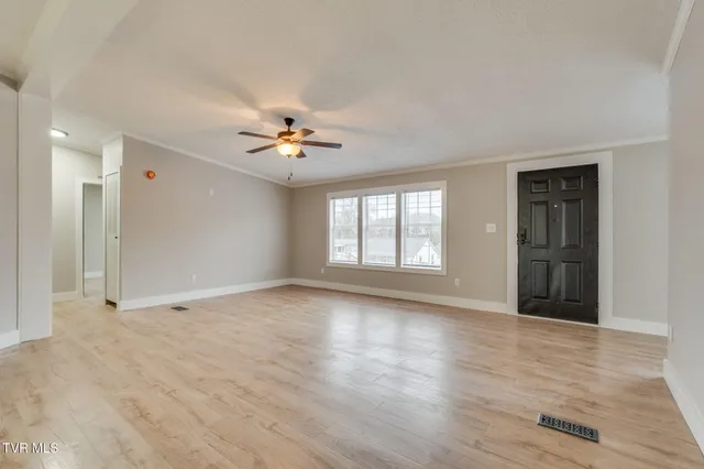 $355,000 | 931 Riverside Avenue, Kingsport, TN 37660