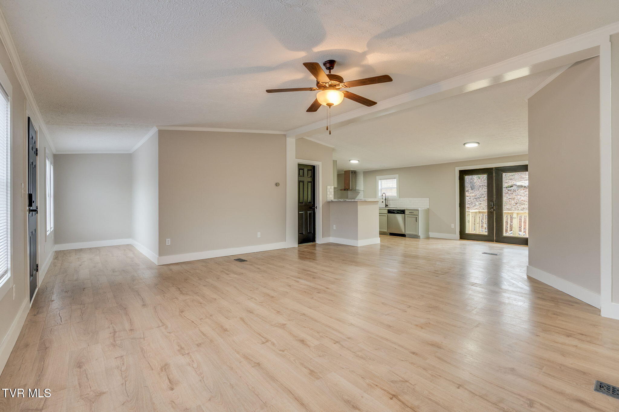 931 Riverside Avenue Kingsport, TN 37660 - Photo 6 of 49 006