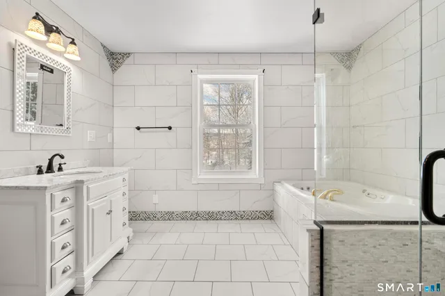 $3,000 | 242 Prospect Street, Ansonia, CT 06401