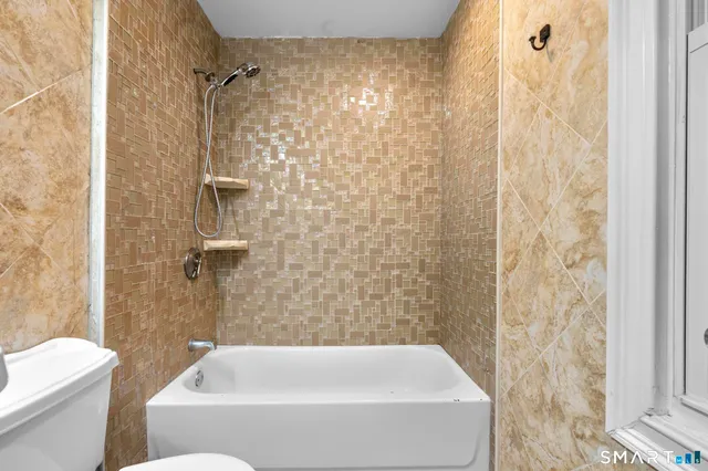 $3,000 | 242 Prospect Street, Ansonia, CT 06401