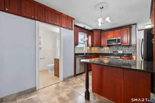 $3,000 | 242 Prospect Street, Ansonia, CT 06401