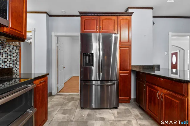 $3,000 | 242 Prospect Street, Ansonia, CT 06401