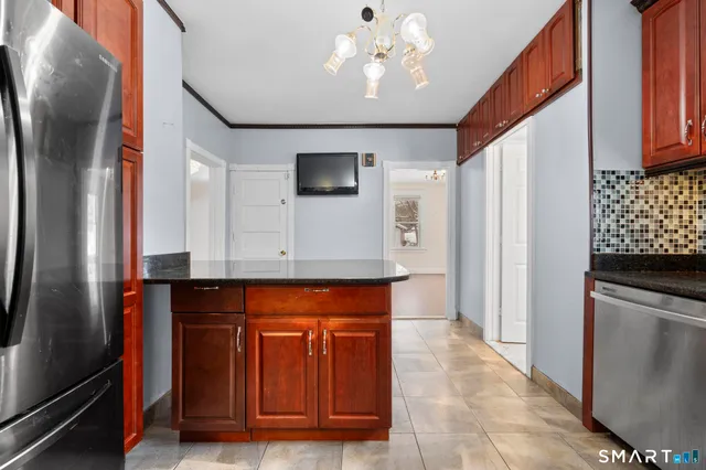 $3,000 | 242 Prospect Street, Ansonia, CT 06401