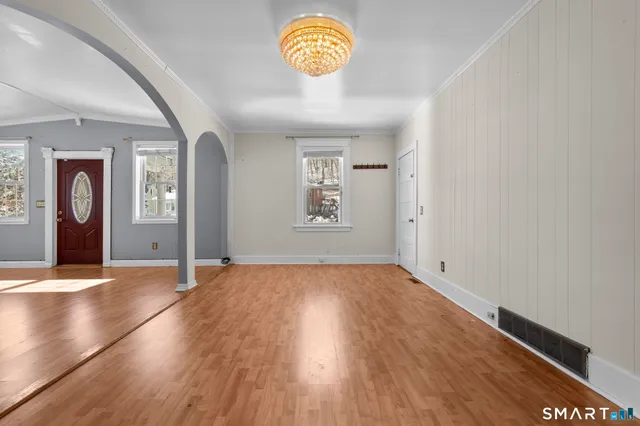 $3,000 | 242 Prospect Street, Ansonia, CT 06401