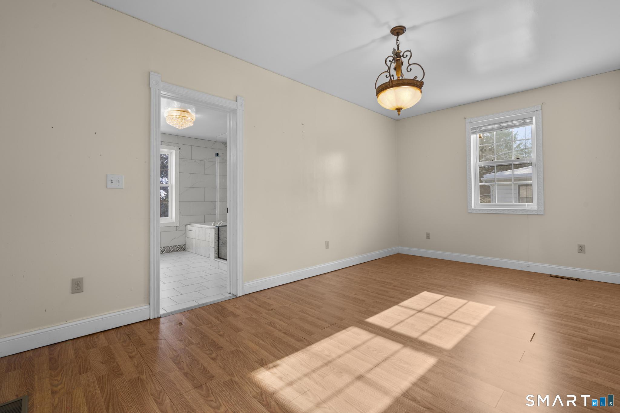 242 Prospect Street Ansonia, CT 06401 - Photo 8 of 40