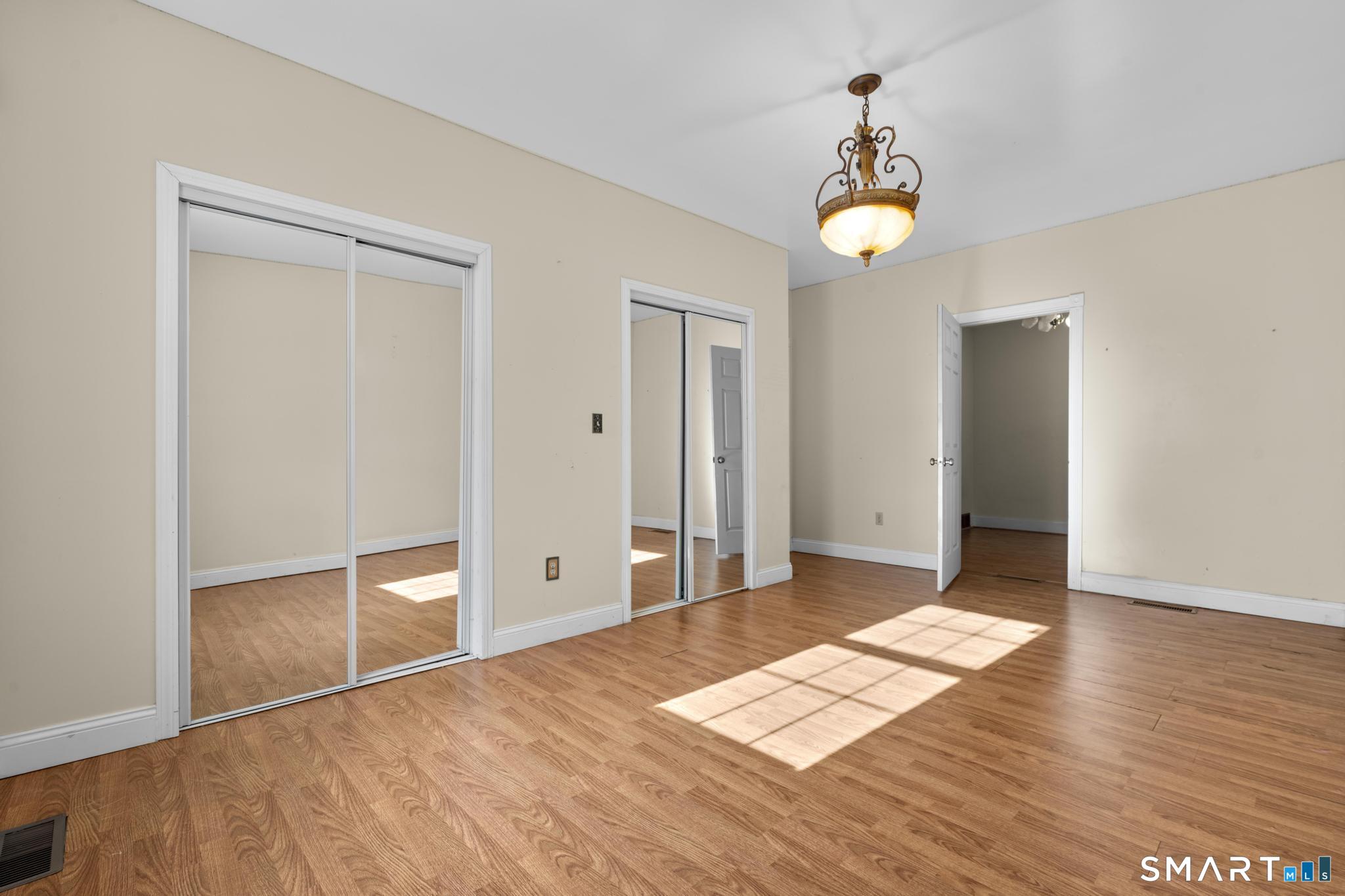 242 Prospect Street Ansonia, CT 06401 - Photo 10 of 40