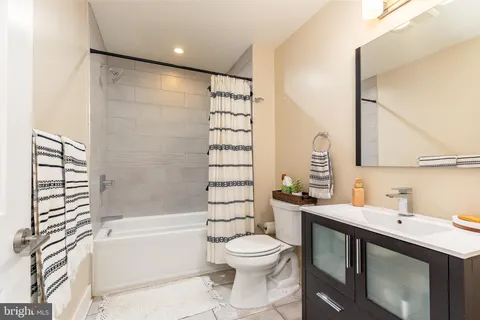 $475,000 | 1237 North 5th Street, Unit 2, Philadelphia, PA 19122