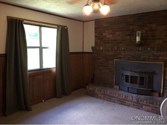 2038 Kims Cove Road Canton, NC 28716 - Photo 10 of 12