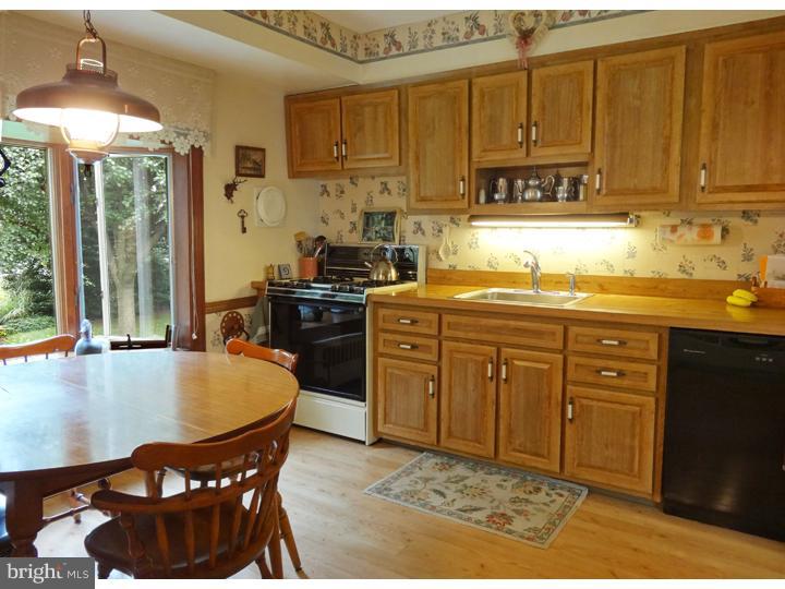 9979 Dungan Road Philadelphia, PA 19115 - Photo 8 of 24 Gallery Image 8