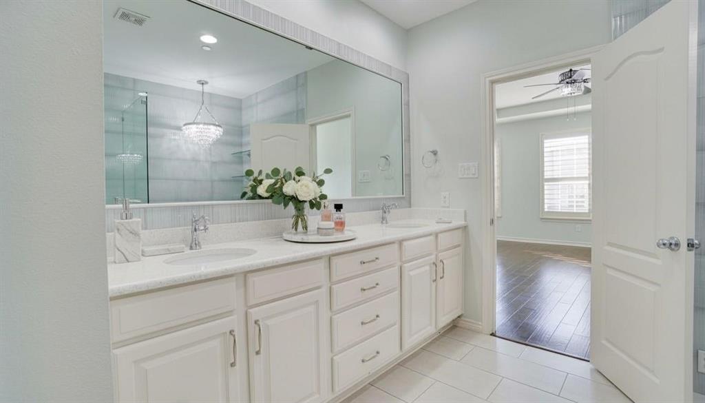 15846 Breedlove Place, Unit 152 Addison, TX 75001 - Photo 16 of 31