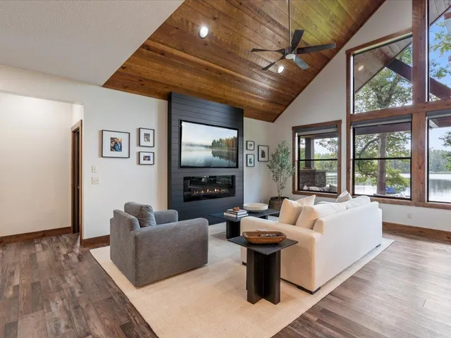 $1,999,000 | 18128 Badger Road, Grand Rapids, MN 55744