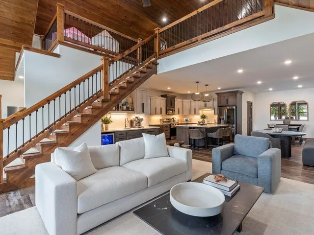 $1,999,000 | 18128 Badger Road, Grand Rapids, MN 55744