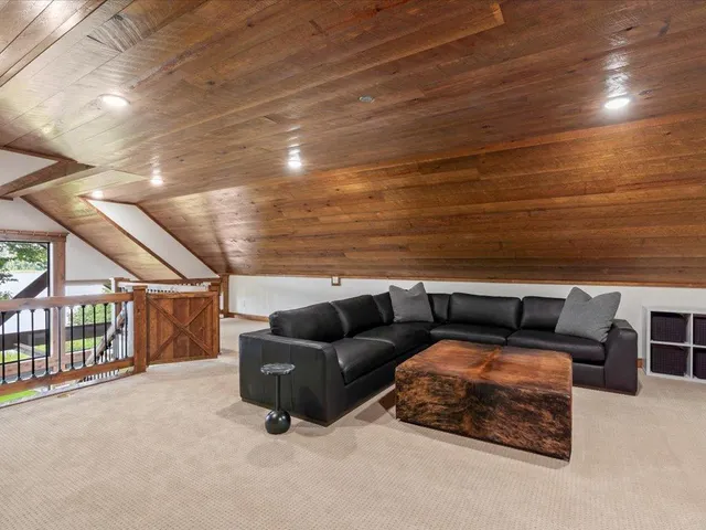 $1,999,000 | 18128 Badger Road, Grand Rapids, MN 55744