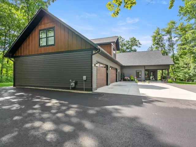 $1,999,000 | 18128 Badger Road, Grand Rapids, MN 55744