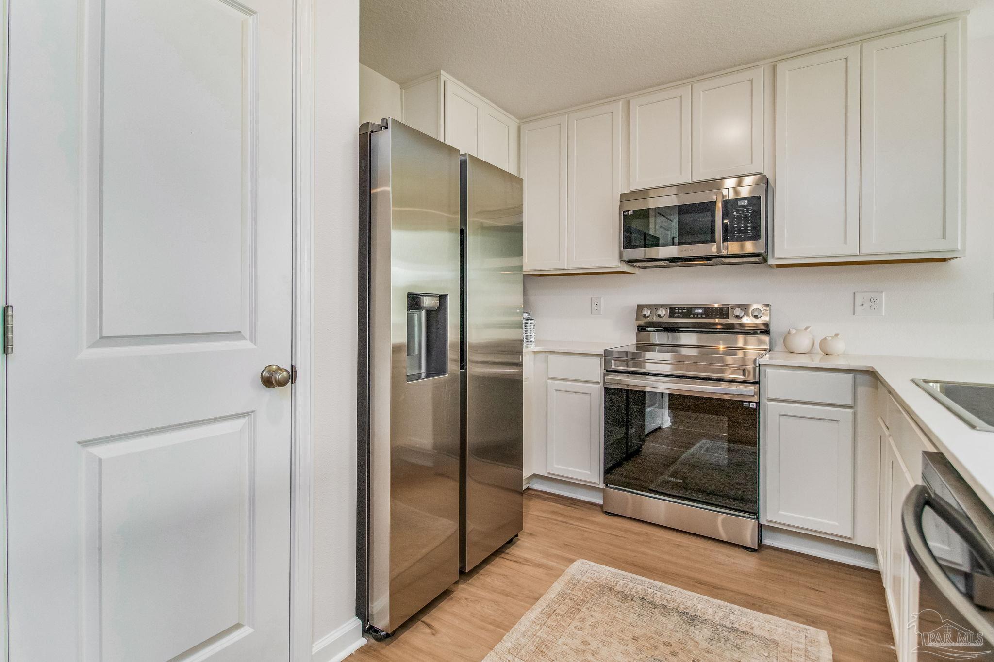 911 Firefox Road Cantonment, FL 32533 - Photo 4 of 27 Gallery Image 4