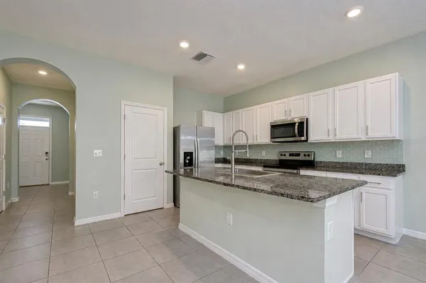 $2,150 | 2928 Beluga Bay Drive, Odessa, FL 33556