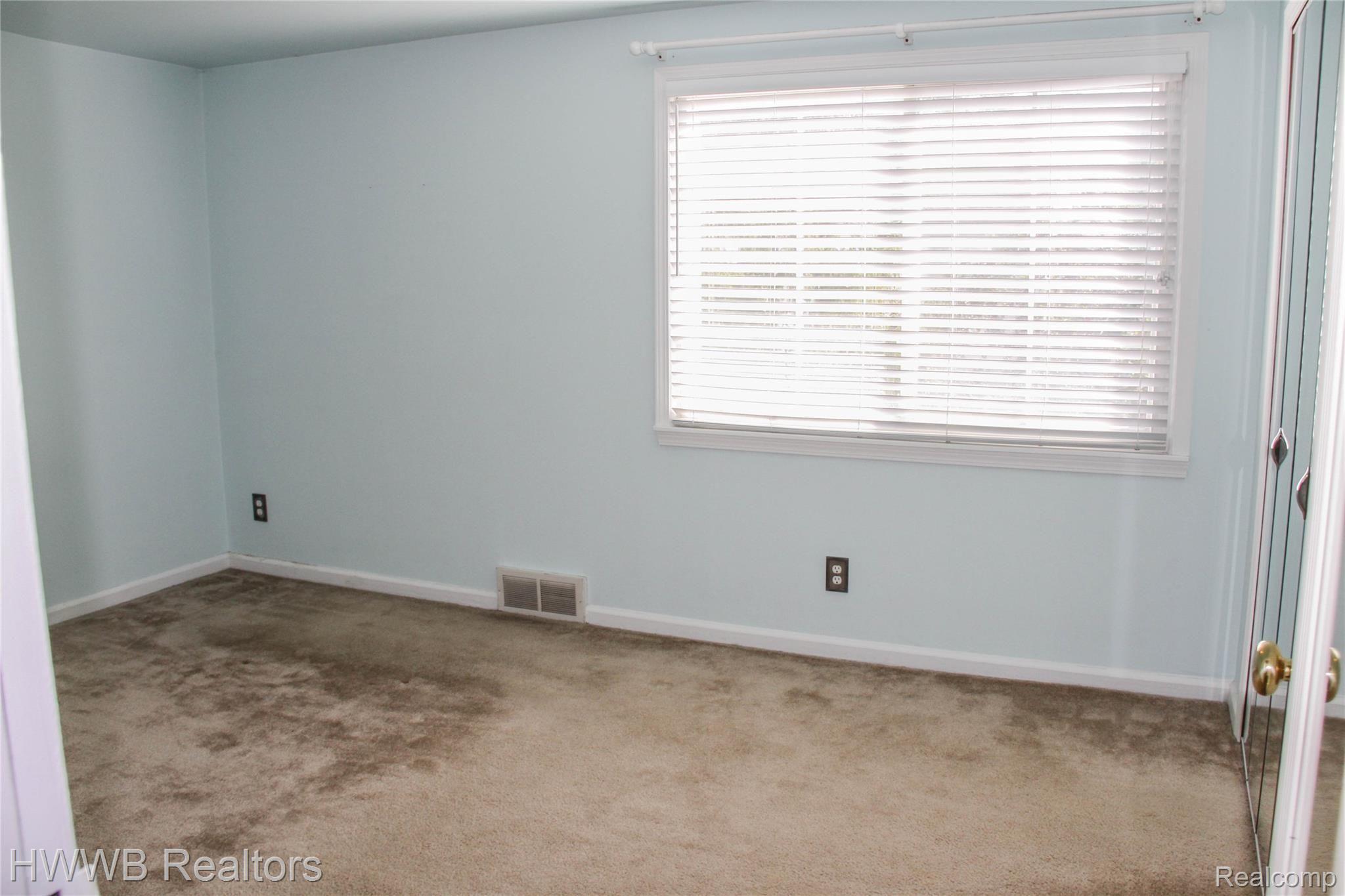 1640 Graefield Road Birmingham, MI 48009 - Photo 18 of 22 Vacant