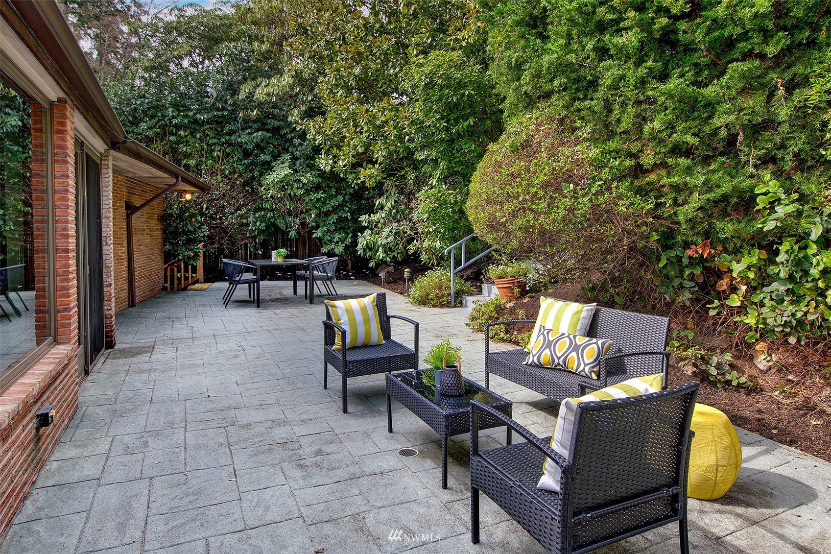 5540 Northeast Windermere Road Seattle, WA 98105 - Photo 26 of 40 a outdoor living space with furniture and a potted plant