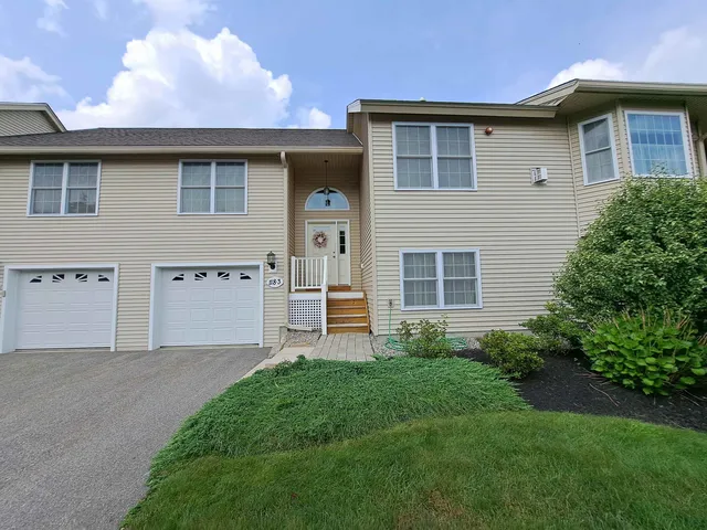 $420,000 | 118 Hall Road, Unit 3, Fremont, NH 03044