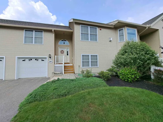 $420,000 | 118 Hall Road, Unit 3, Fremont, NH 03044