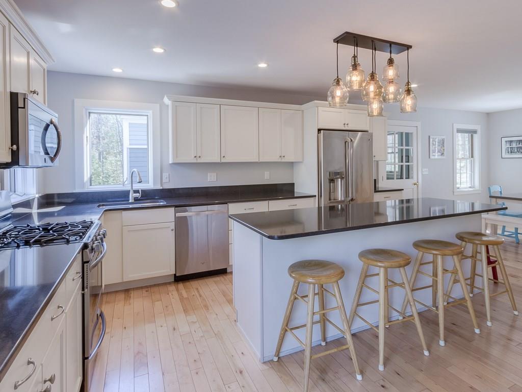 31 Victoria Road Camden, ME 04843 - Photo 5 of 25 Photo