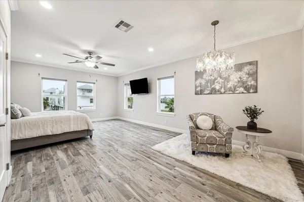 $1,516,480 | 430 Amanda Circle, Tiki Island, TX 77554