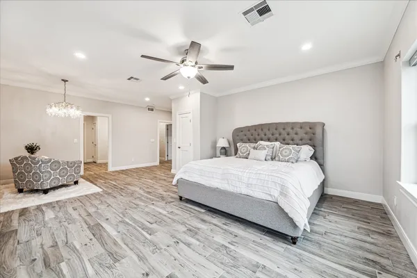 $1,516,480 | 430 Amanda Circle, Tiki Island, TX 77554