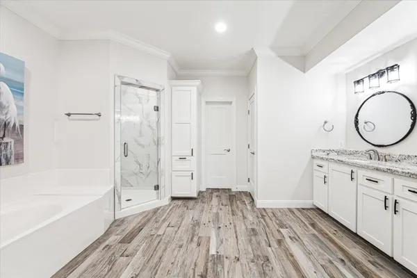 $1,516,480 | 430 Amanda Circle, Tiki Island, TX 77554