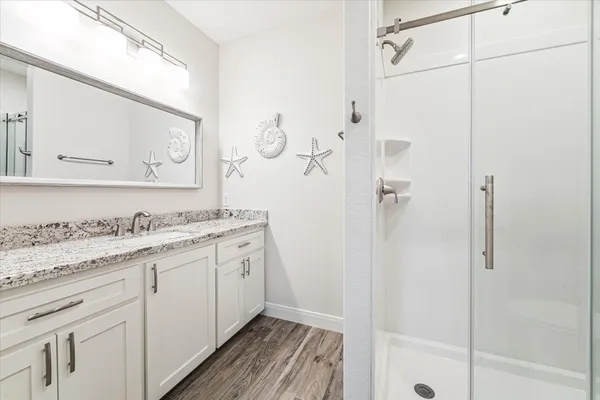 $1,516,480 | 430 Amanda Circle, Tiki Island, TX 77554