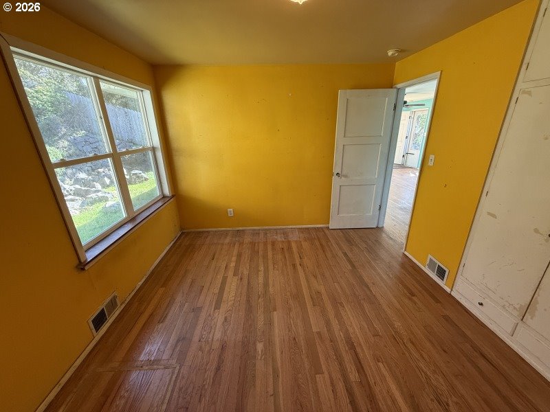 398 Atlantic Street Astoria, OR 97103 - Photo 24 of 36