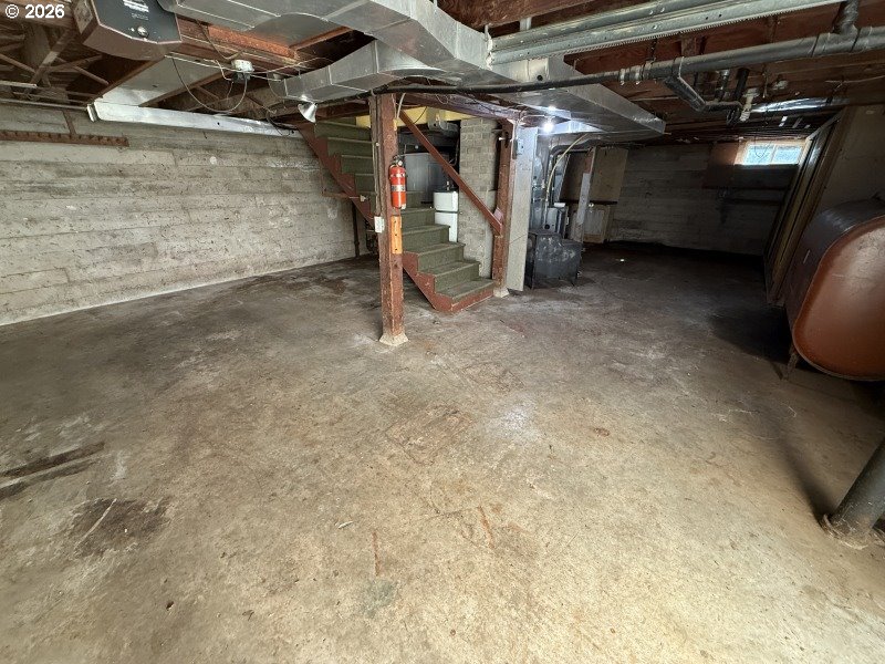 398 Atlantic Street Astoria, OR 97103 - Photo 26 of 36