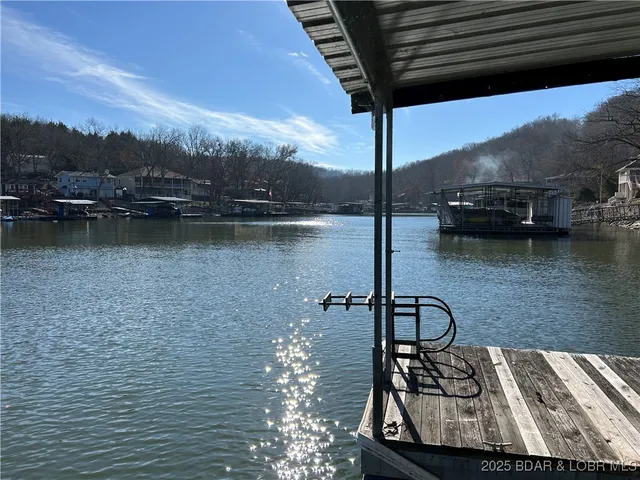 $375,000 | 1015 Oak Knoll Road, Linn Creek, MO 65052