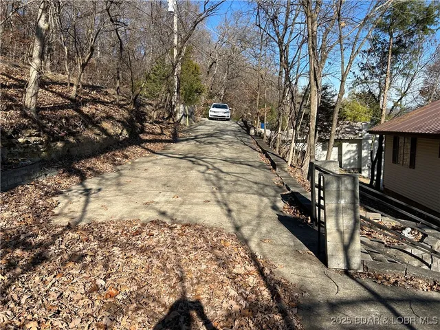 $375,000 | 1015 Oak Knoll Road, Linn Creek, MO 65052