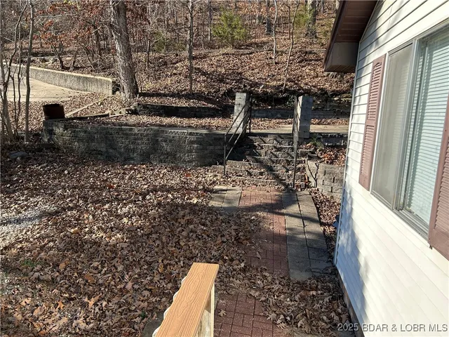 $375,000 | 1015 Oak Knoll Road, Linn Creek, MO 65052