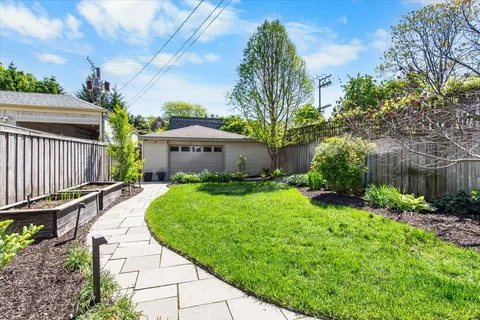 $1,349,000 | 1819 North Whipple Street, Chicago, IL 60647