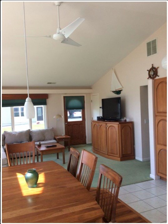 41 Pocono Road Narragansett, RI 02882 - Photo 13 of 36 Great Room