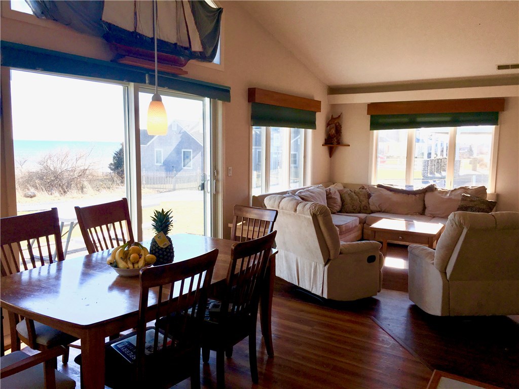 41 Pocono Road Narragansett, RI 02882 - Photo 7 of 36 Gallery Image 7